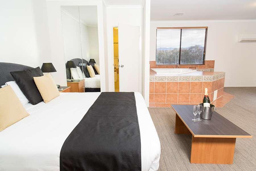 Alpha Hotel Canberra Chambre photo