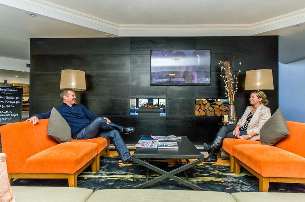 Alpha Hotel Canberra Extérieur photo