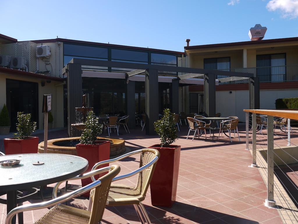 Alpha Hotel Canberra Extérieur photo