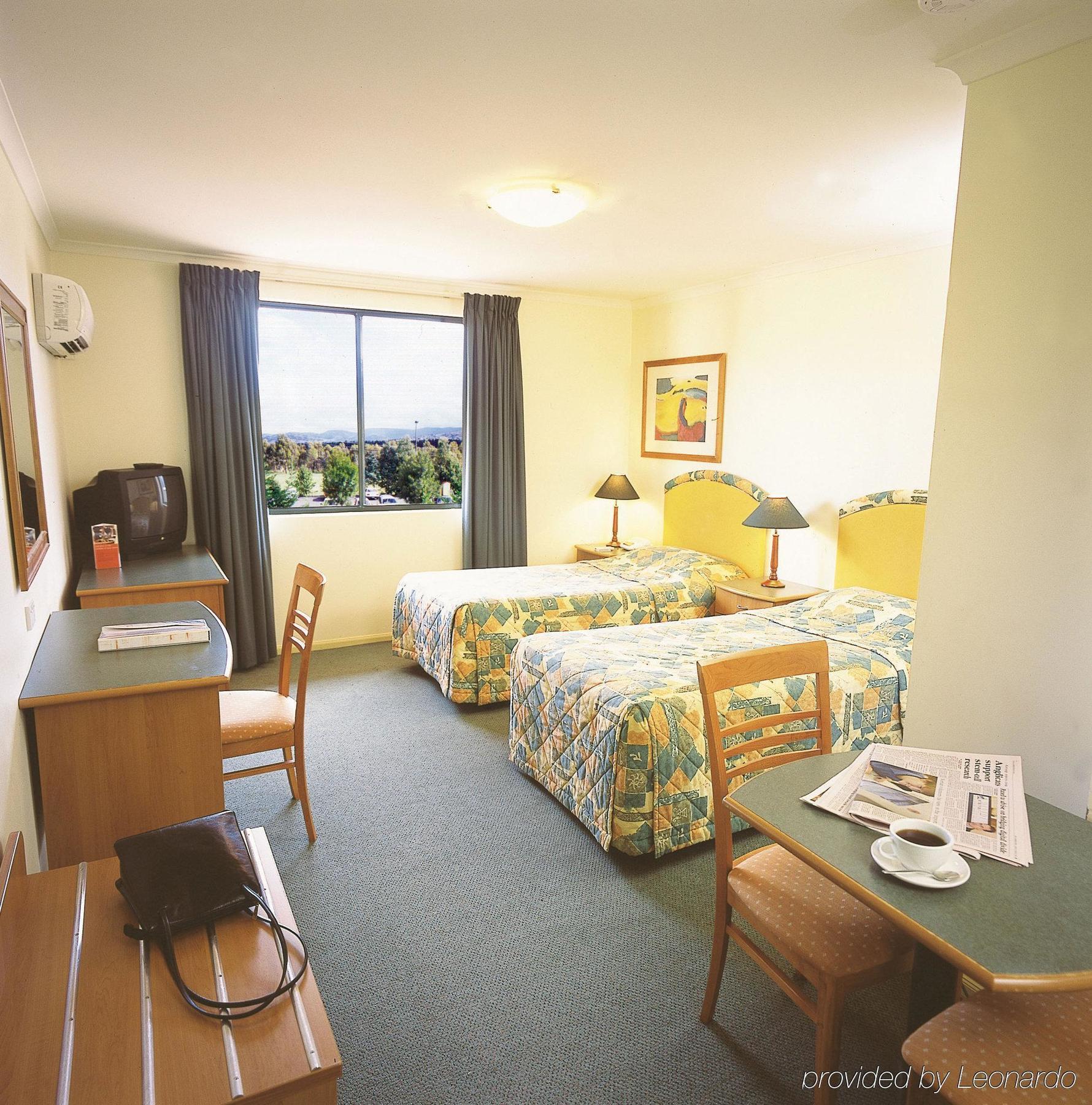 Alpha Hotel Canberra Chambre photo